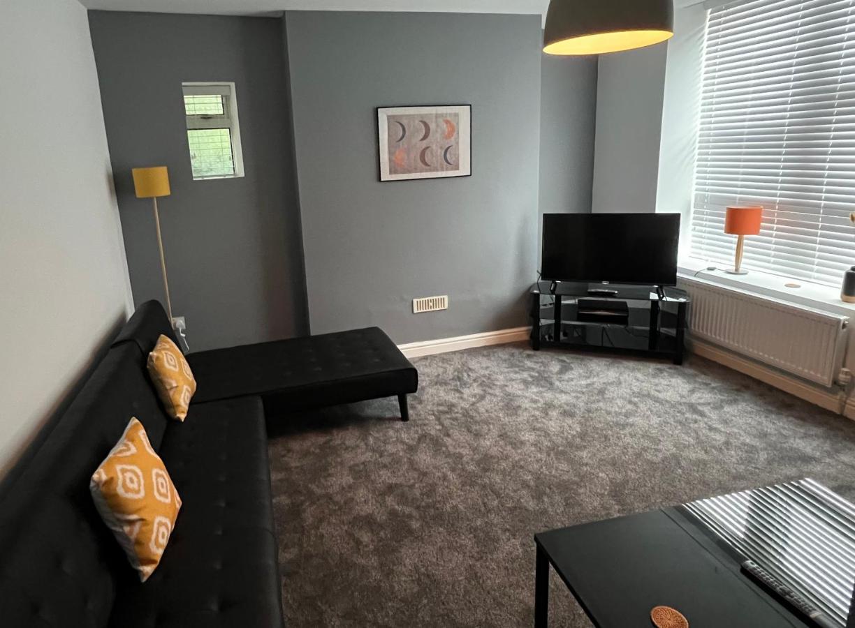 Spacious Ground Floor Suite Comfortably Sleeps Up To Eight Halifax Dış mekan fotoğraf