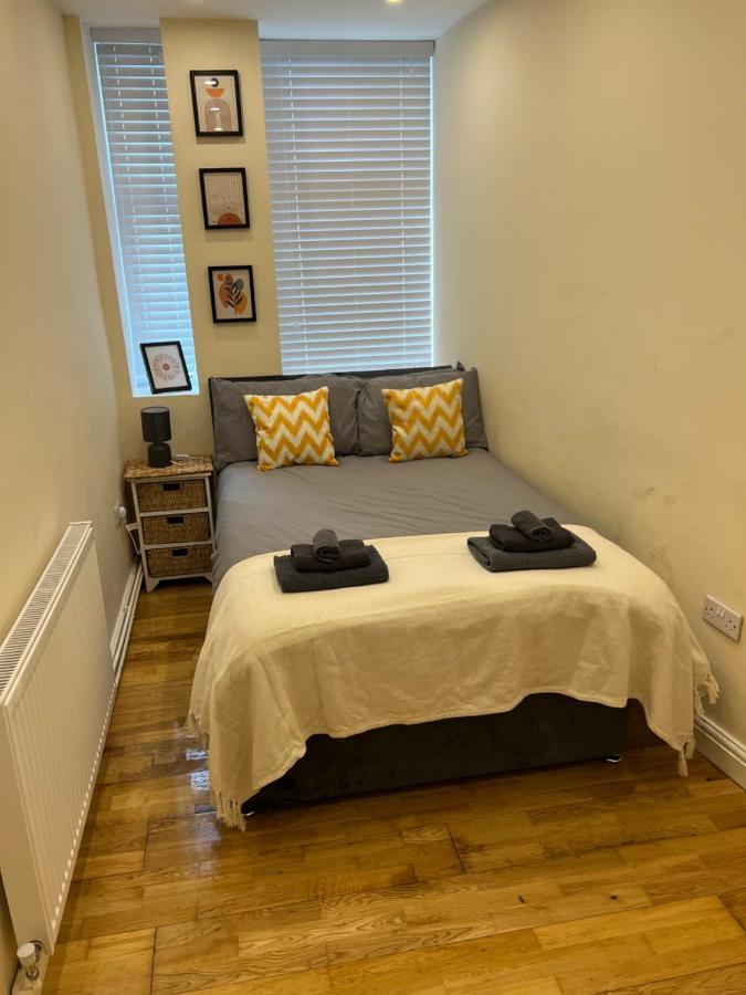 Spacious Ground Floor Suite Comfortably Sleeps Up To Eight Halifax Dış mekan fotoğraf